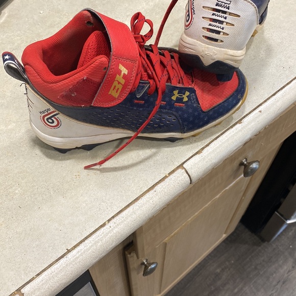 Bryce harper cleats - Picture 3 of 3